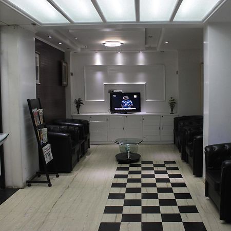 أحمد أباد Hotel Apple Inn المظهر الخارجي الصورة