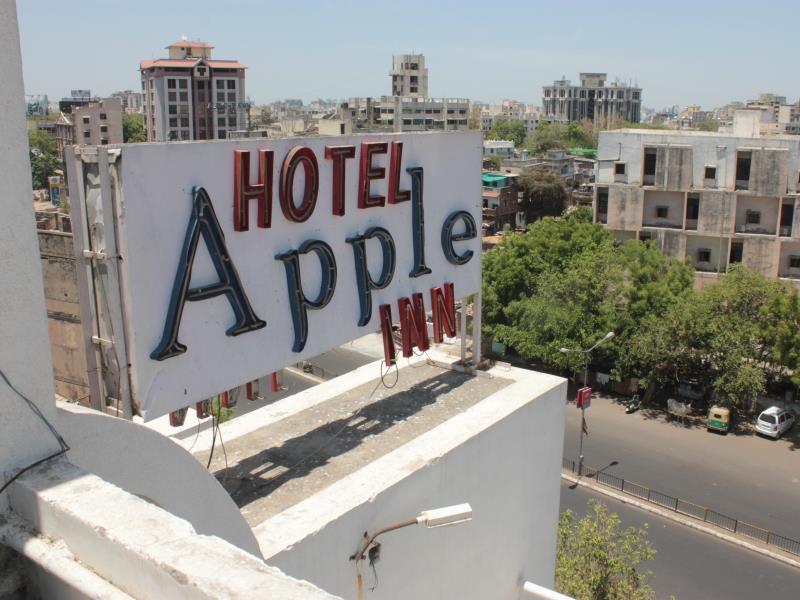 أحمد أباد Hotel Apple Inn المظهر الخارجي الصورة